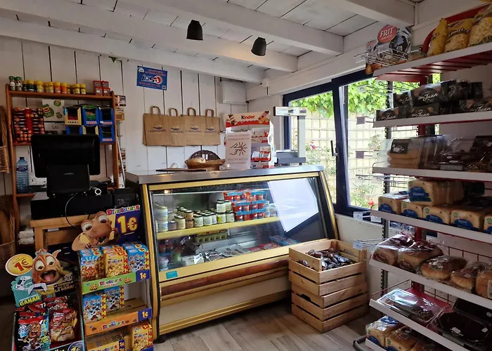 キャンプ場 Playa De Oyambre サン・ビセンテ・デ・ラ・バルケラ