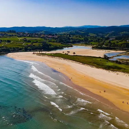 Playa De Oyambre * San Vicente De La Barquera