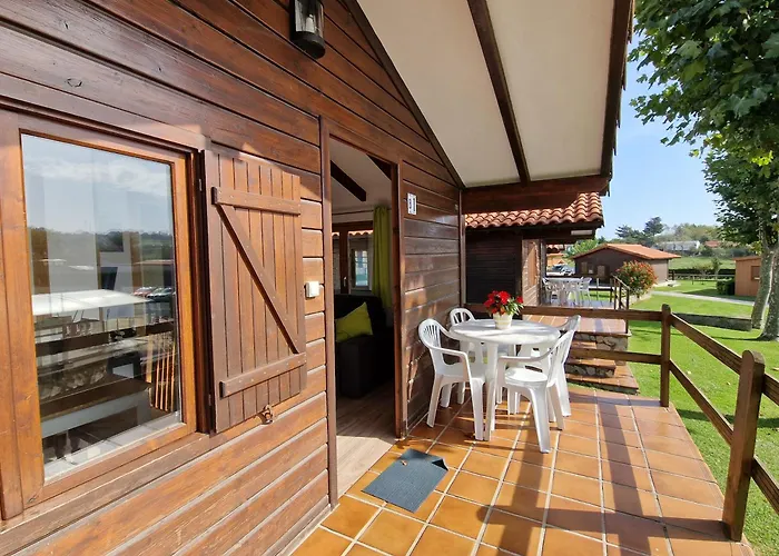 Playa De Oyambre Camping