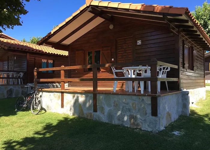 Playa De Oyambre Camping *