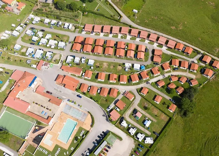 Playa De Oyambre Camping